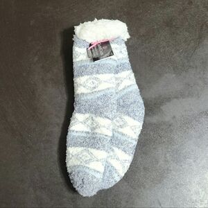 Cuddl Duds sherpa lined slippers. Size 4/10
